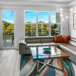 LuxuryCondosOverlookingtheHistoricWaterway